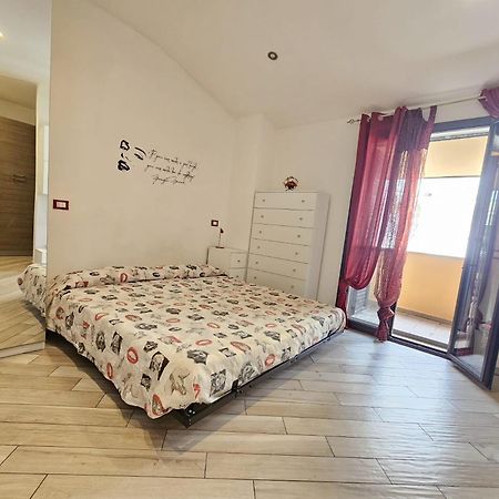 Romantico Monolocale Veranda Privata Vista Mare Reggio Calabria Esterno foto